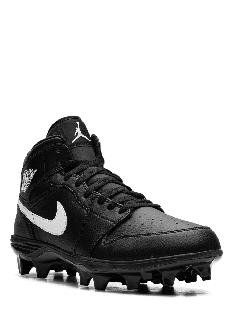 Reasonable cleats Jordan 